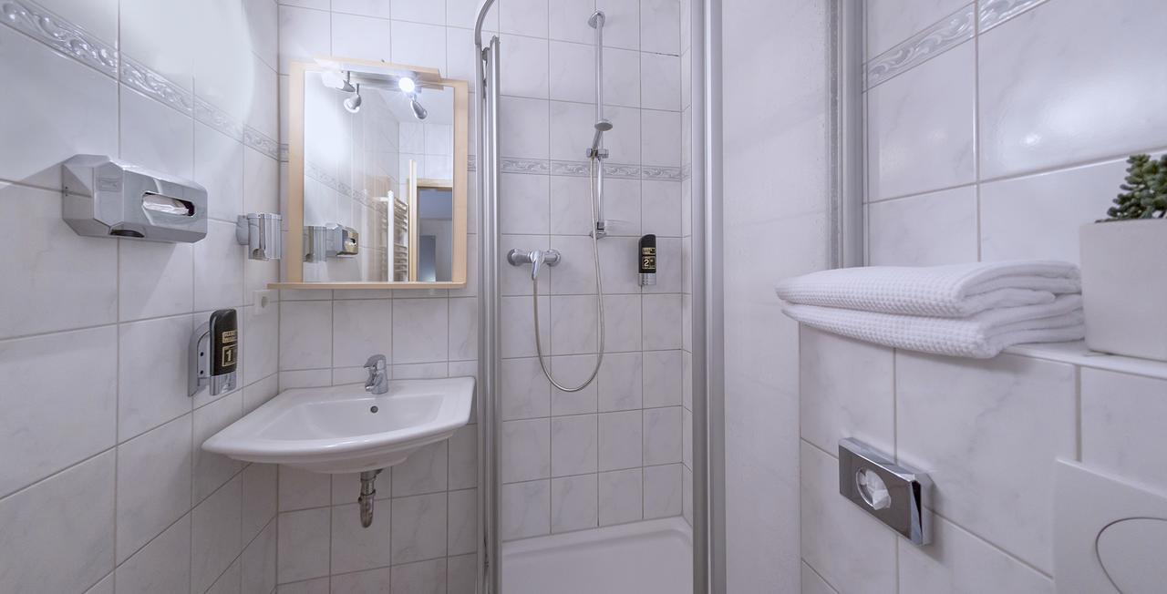 Haus Fabry Hotell Hilden Eksteriør bilde